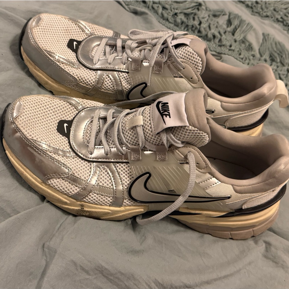 Nike Women's Silver and Cream Sneakers